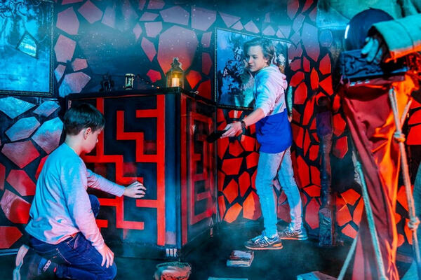 Путешествие в темный мир