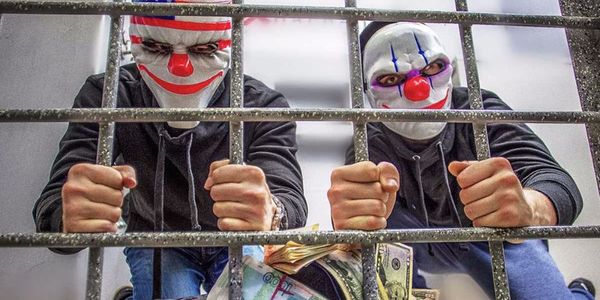 "Квестомания" дарит скидку на два квеста по майскому промокоду