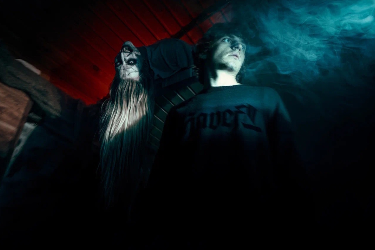 Перформанс «H.A.T.E.» снижает цены