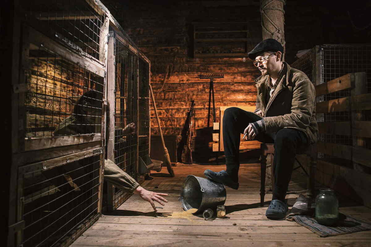Фотография перформанса Дуракъ от компании Взаперти (Фото 2)