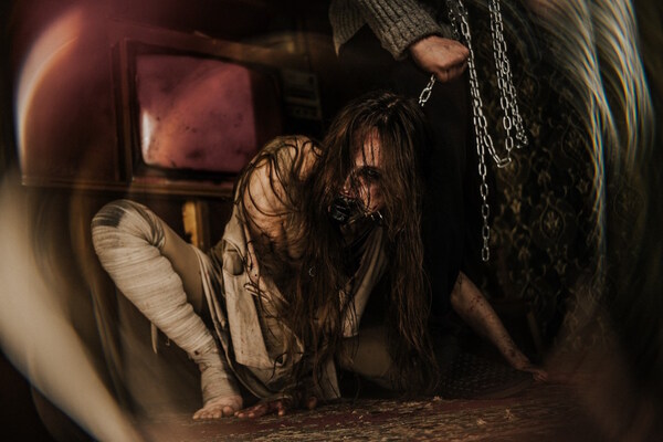 Фотография перформанса «Insane Paranoid»