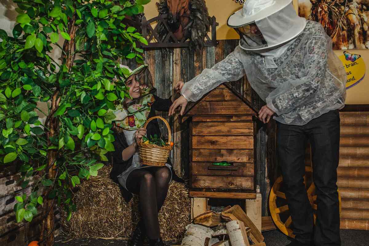 Фотография ролевого квеста Тайна пчеловодов от компании Ловушка-квест (Фото 1)
