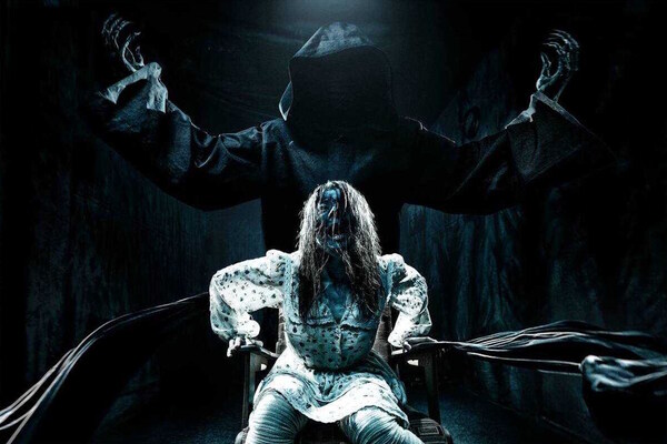 Фотография перформанса «Dead Inside»