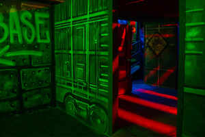 Фотография экшн-игры Лазертаг "Убежище" от компании Lasertag Arena (Фото 2)
