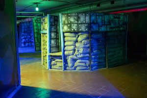 Фотография экшн-игры Лазертаг "Убежище" от компании Lasertag Arena (Фото 3)