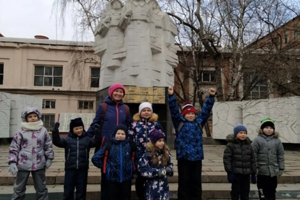 Откройте двери в мир квестов!