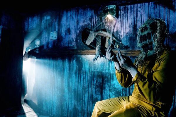 Фотография перформанса «Мгла»