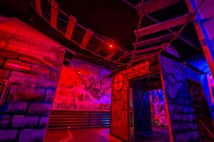 Фотография экшн-игры Лазертаг "Пиратская станция" от компании Lasertag Arena (Фото 2)