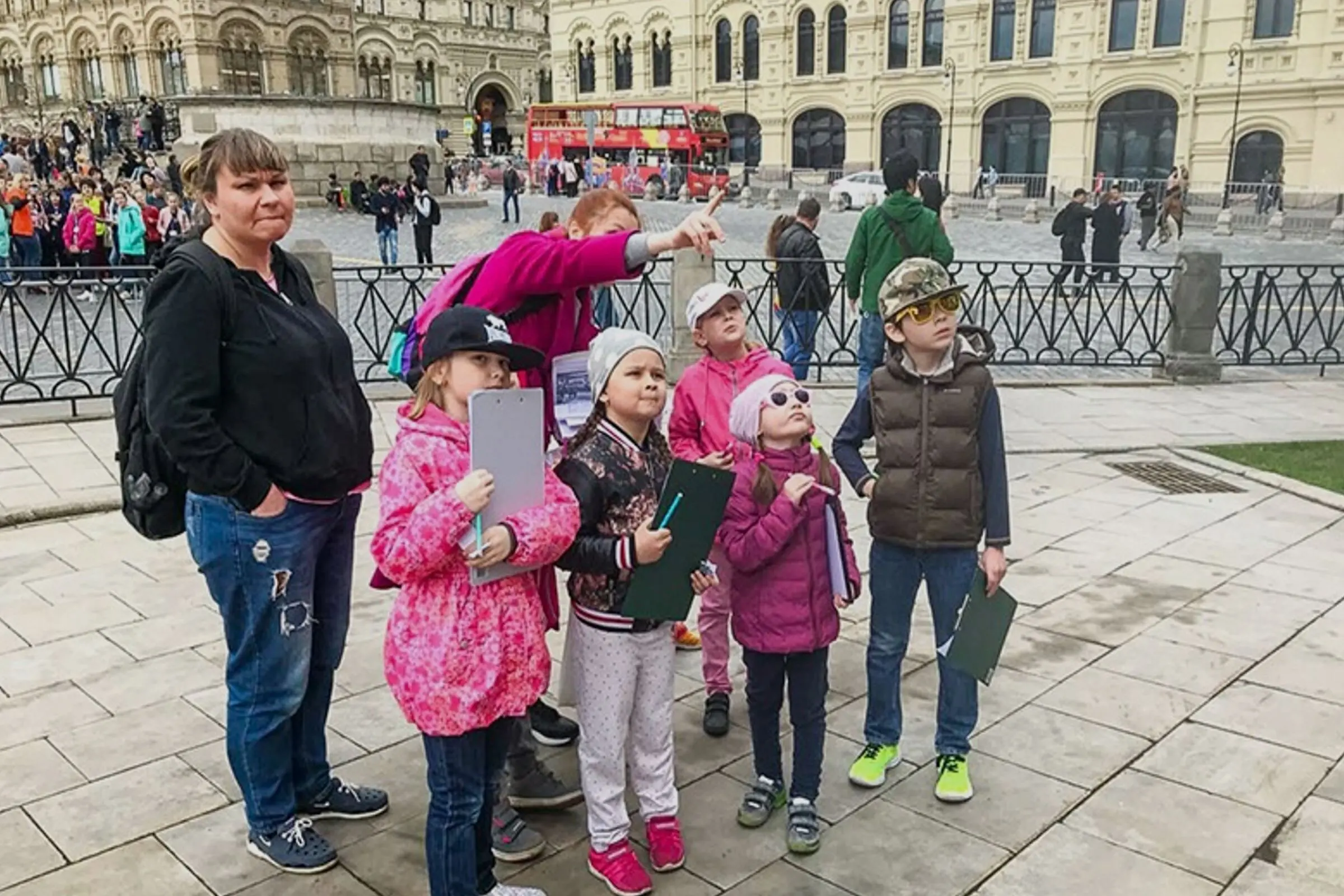 Откройте двери в мир квестов!