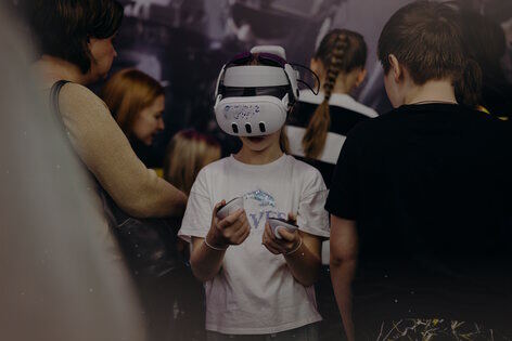 VR-квест «Арена виртуальной реальности» от Baza VR VR-квест «Арена виртуальной реальности» от Baza VR