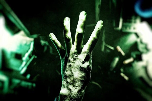 Фотография перформанса «Left 4 Dead»