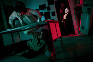 Фотография перформанса Lost Record от компании No Name Company (Фото 3)