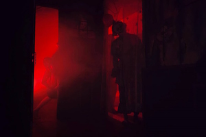 Фотография перформанса Дом на Нейболт-стрит от компании Клаустрофобия (Фото 3)