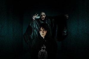 Фотография перформанса Madison от компании Клаустрофобия (Фото 1)