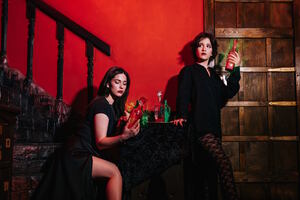 Фотография квеста Алкогольный квест "Ночь в баре Дракулы" от компании Нелогика (Фото 2)