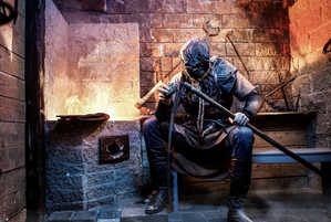 Фотография перформанса Инквизиция от компании Клаустрофобия (Фото 2)
