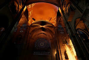 Фотография VR-квеста Save Notre-Dame on Fire от компании Omg VR (Фото 1)