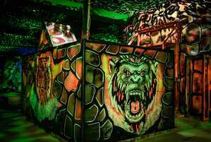 Фотография экшн-игры Лазертаг "Джунгли" от компании Lasertag Arena (Фото 2)