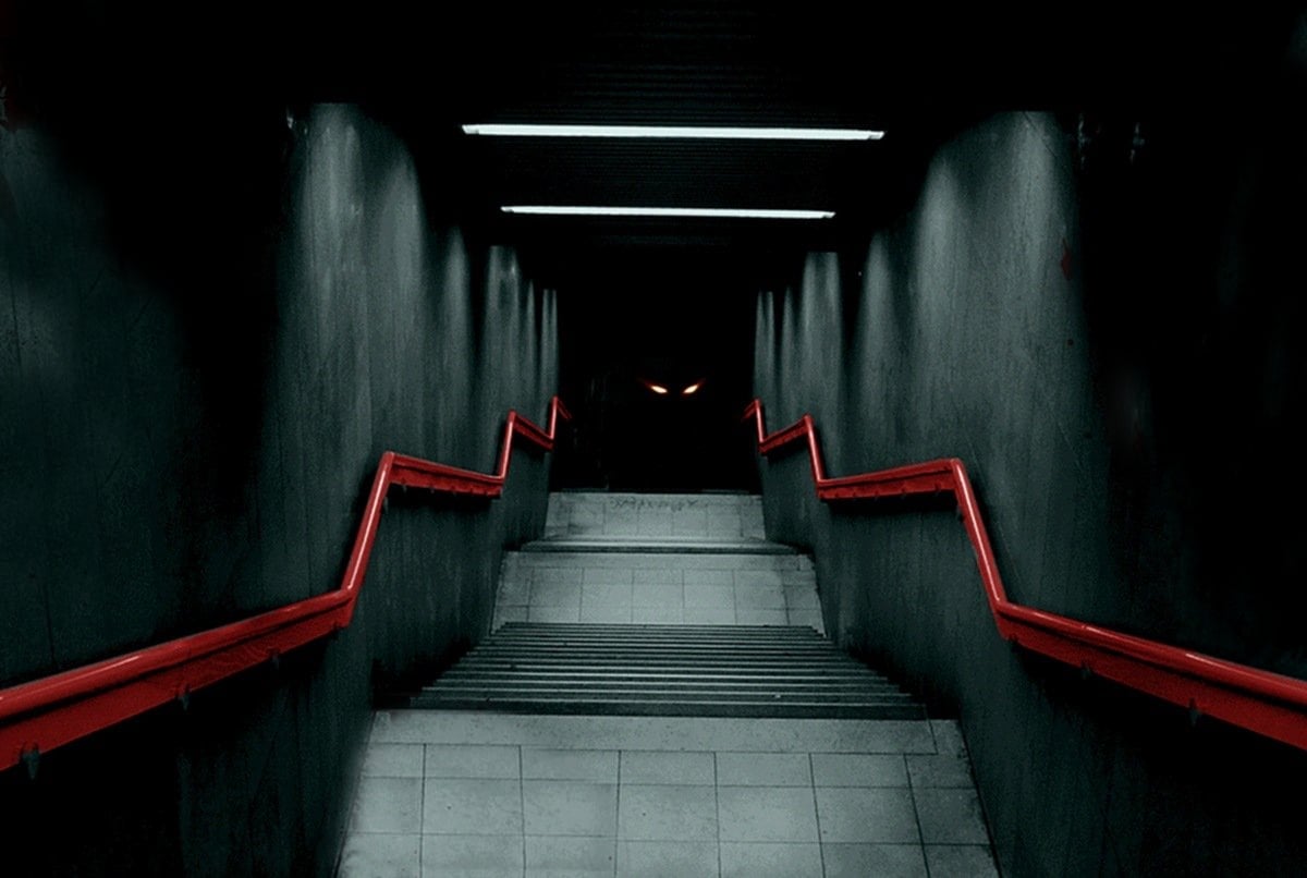 Лестница в темноту. Лестница в темноте
