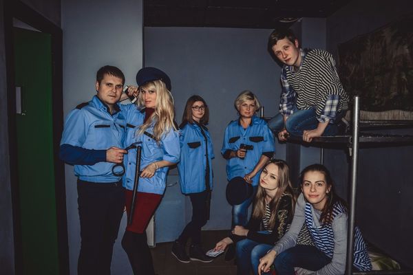 Команда «КвестОбзор» в квесте Побег из тюрьмы