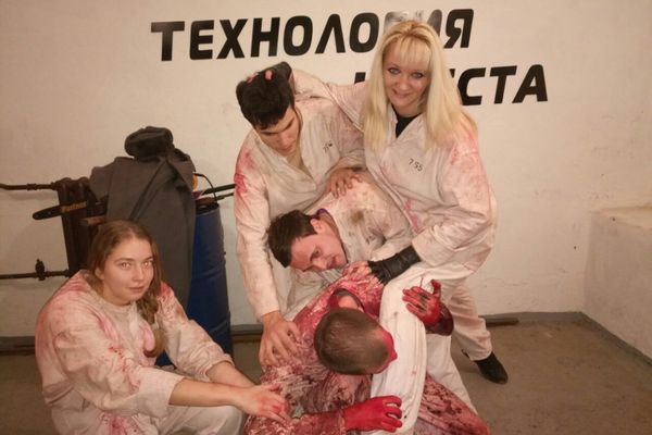 Команда «Quest Worlds» в квесте Бункер зомби