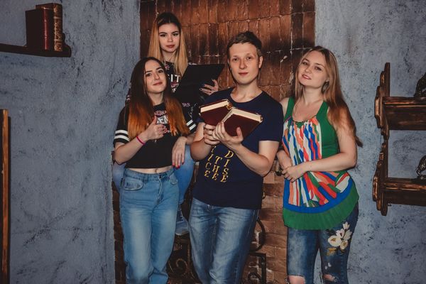 Команда «КвестОбзор» в квесте Тайна Леонардо