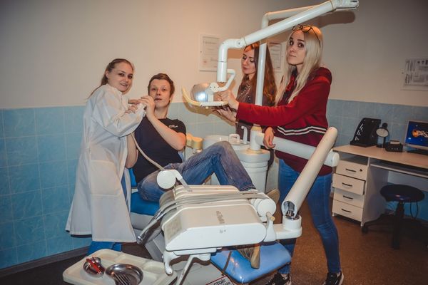 Команда «КвестОбзор» в квесте Секретное расследование