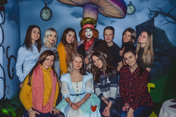 Алиса: безумное чаепитие