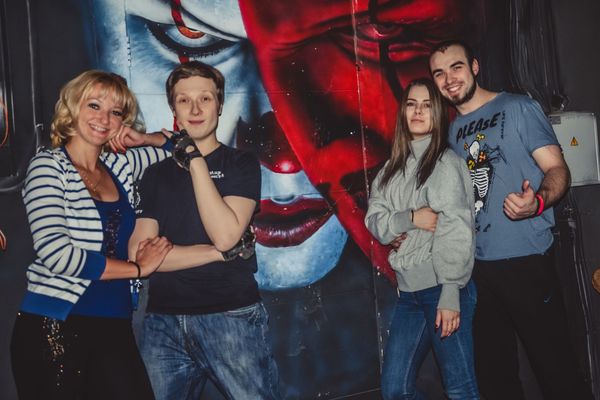 Команда «КвестОбзор» в квесте В этом доме кто-то есть