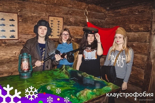 Команда «КвестОбзор» в квесте Назад в будущее