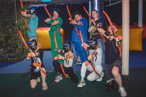 Команда «КвестОбзор» в квесте Archery Tag: стрельба из луков